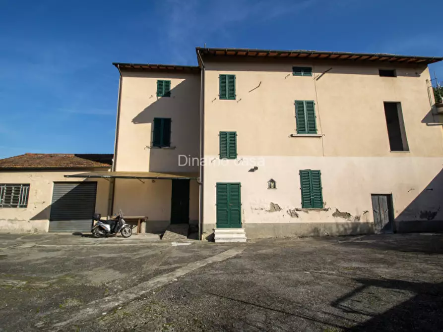 Immagine 6 di Villetta a schiera in vendita  a Prato