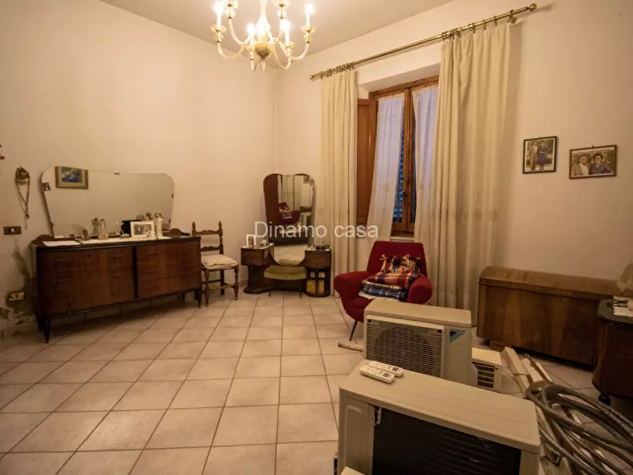 Immagine 9 di Villetta a schiera in vendita  a Prato