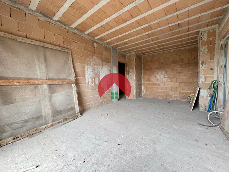 Immagine 5 di Appartamento in vendita  in Via del Rosmarino a Matera