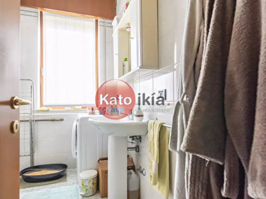 Immagine 10 di Appartamento in vendita  in Via Bassano a Creazzo