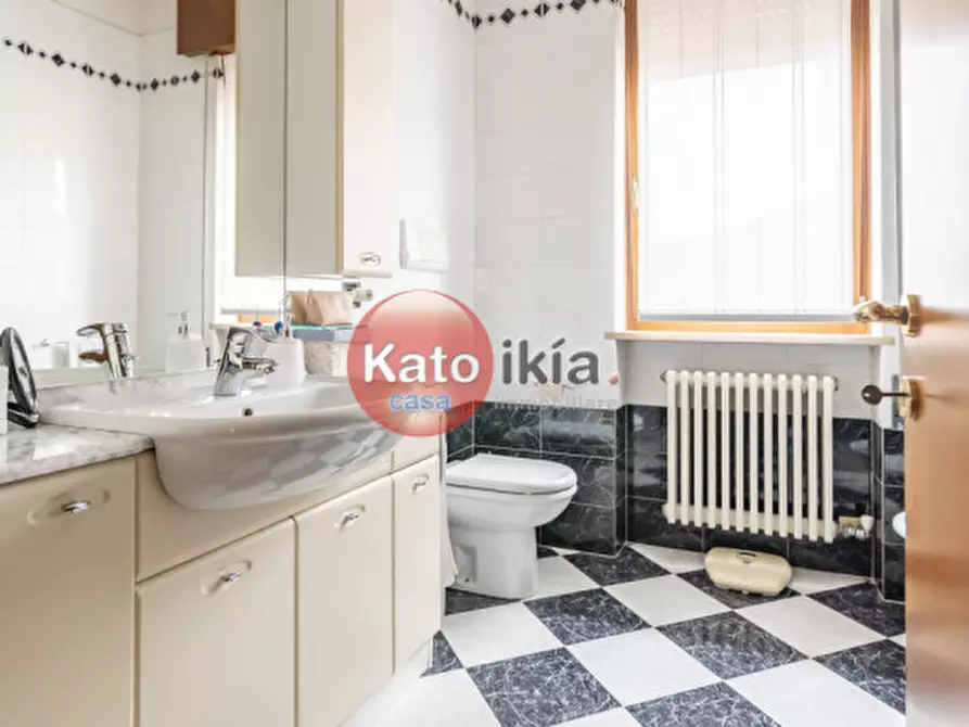 Immagine 11 di Appartamento in vendita  in Via Bassano a Creazzo