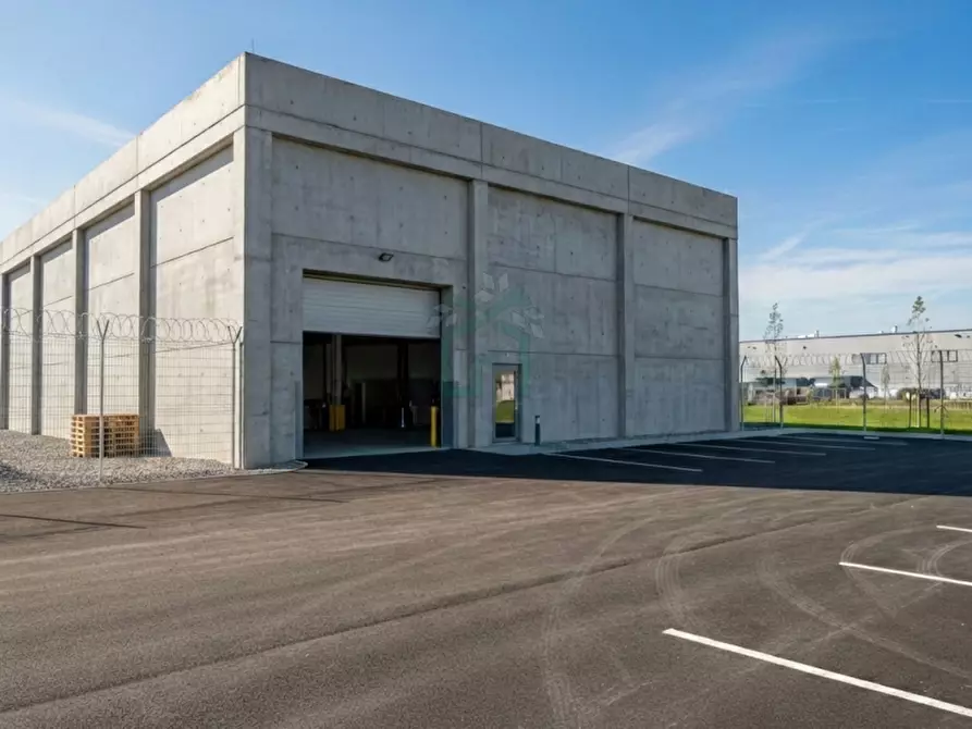 Immagine 1 di Capannone industriale in vendita  in Via Alpone a Monteforte D'alpone