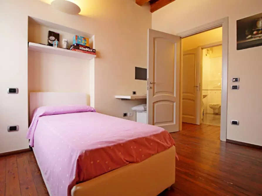 Immagine 12 di Appartamento in affitto  in Via San Pietro Incarnario a Verona