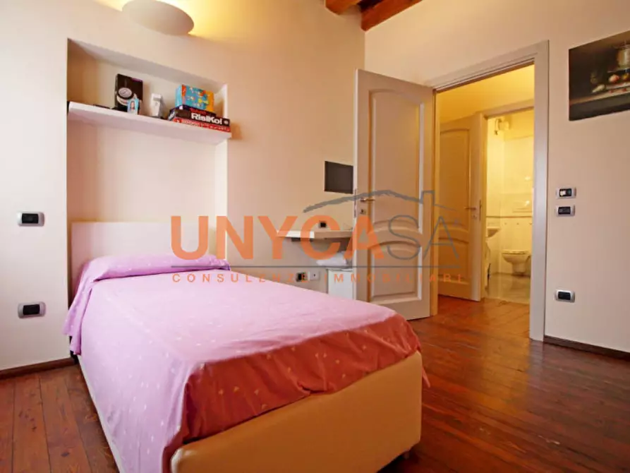 Immagine 12 di Appartamento in affitto  in Via San Pietro Incarnario a Verona