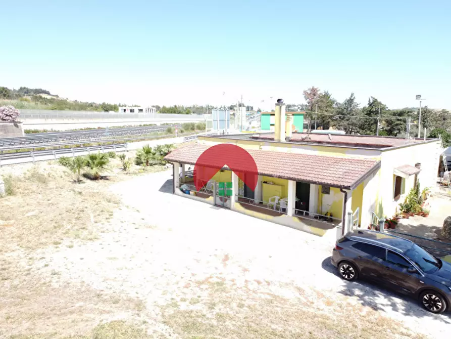 Immagine 13 di Casa indipendente in vendita  a Matera