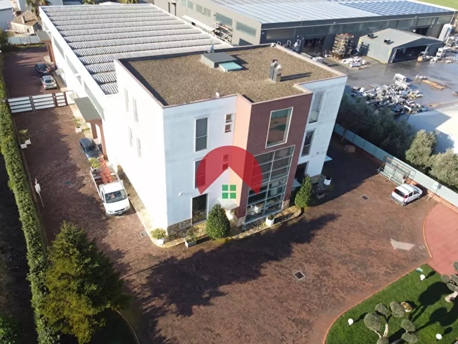 Immagine 21 di Capannone industriale in vendita  a Matera