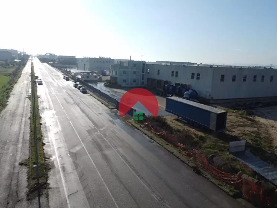 Immagine 23 di Capannone industriale in vendita  a Matera