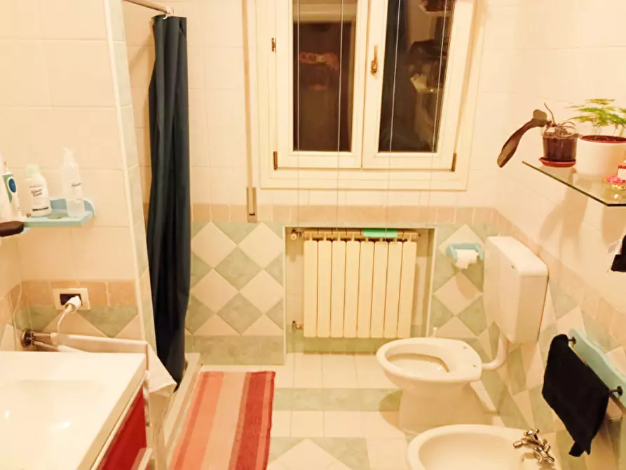 Immagine 2 di Appartamento in vendita  a Rovigo