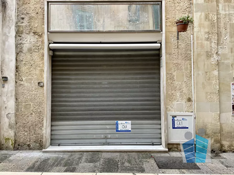 Immagine 18 di Negozio in affitto  in via Vittorio Emanuele II a Lecce