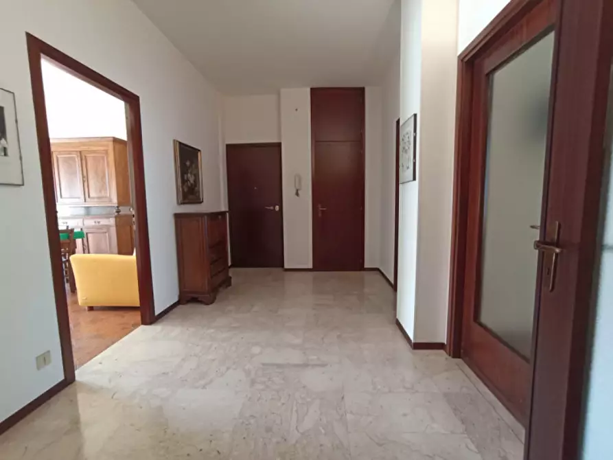 Immagine 9 di Appartamento in affitto  in via Vinovo 8 a Torino