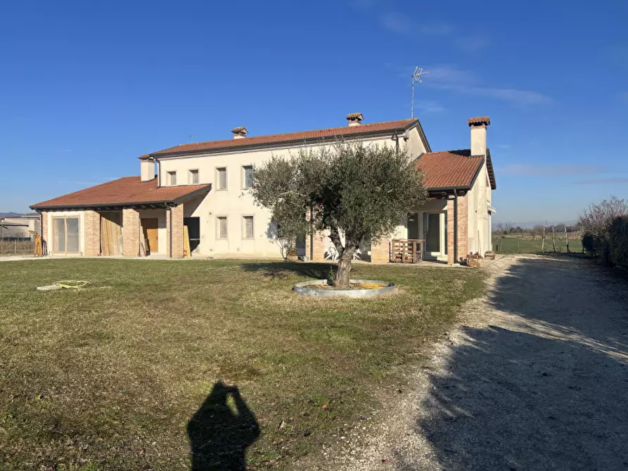 Immagine 10 di Casa bifamiliare in vendita  in Via Lovolo a Rovolon