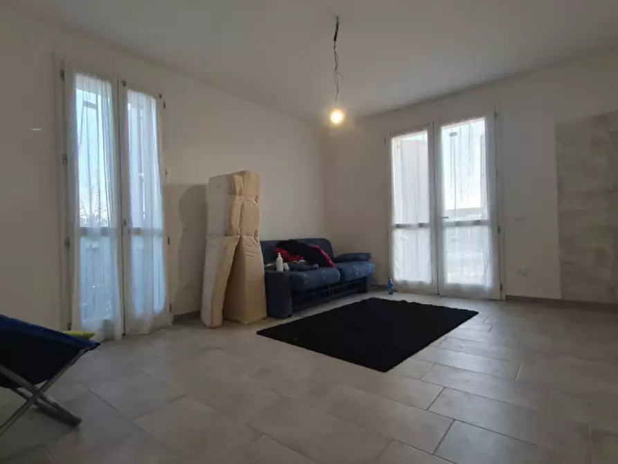 Immagine 4 di Villetta a schiera in vendita  in VIA ZAVATTA a Mirandola