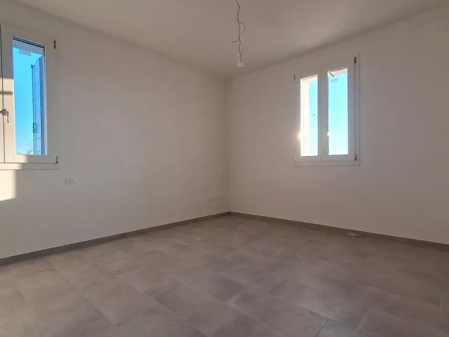 Immagine 13 di Villetta a schiera in vendita  in VIA ZAVATTA a Mirandola