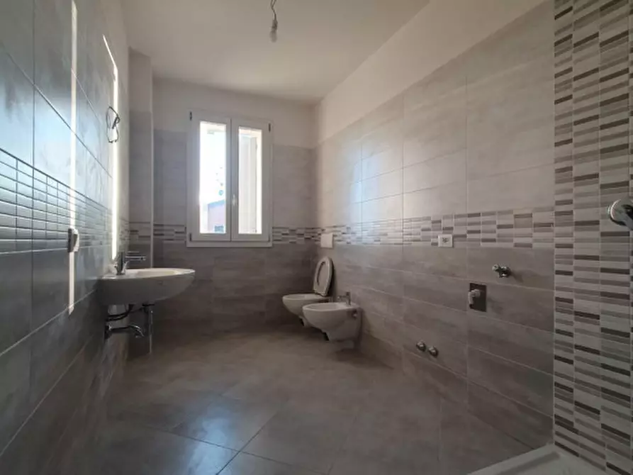 Immagine 16 di Villetta a schiera in vendita  in VIA ZAVATTA a Mirandola