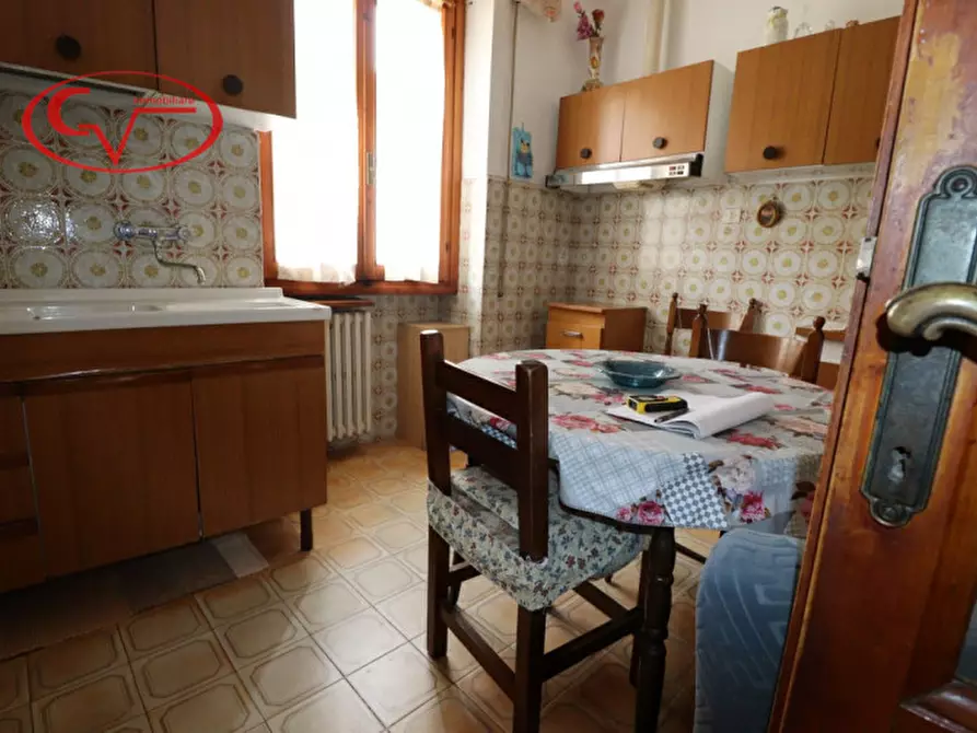 Immagine 3 di Appartamento in vendita  in via di caposelvi a Montevarchi