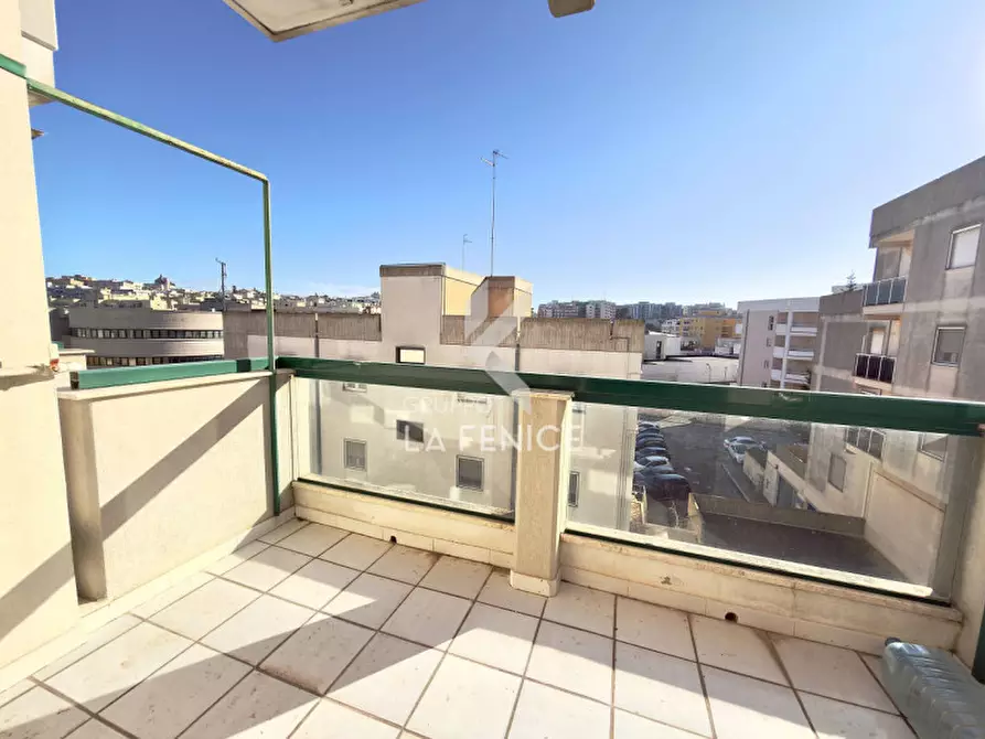 Immagine 15 di Appartamento in vendita  in Via Mottola 27D a Martina Franca