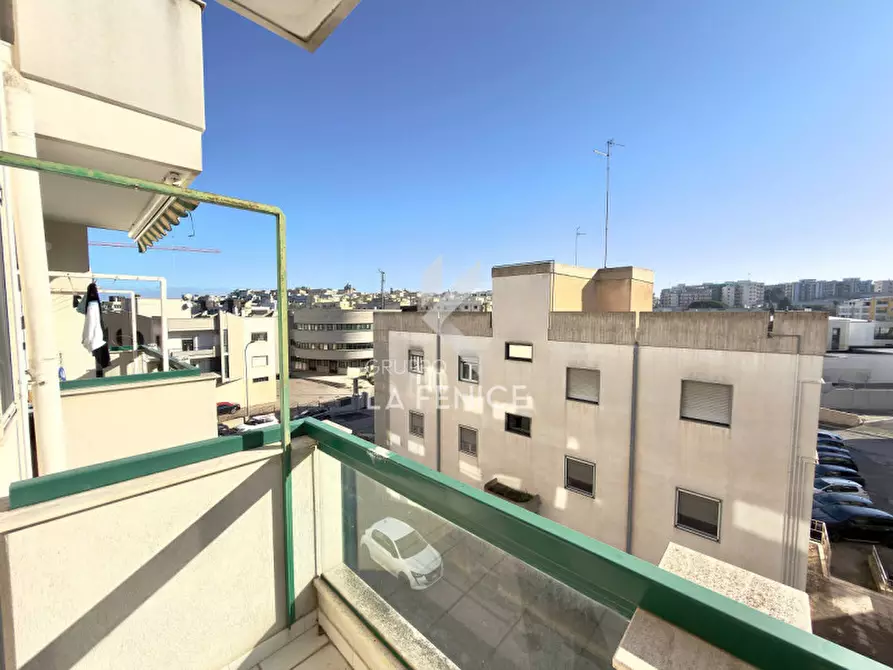 Immagine 17 di Appartamento in vendita  in Via Mottola 27D a Martina Franca