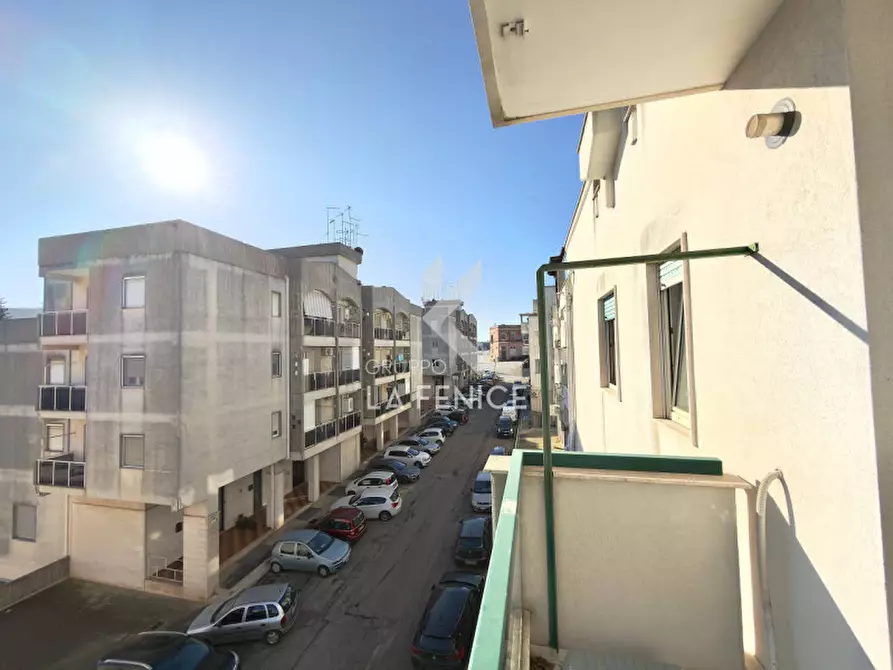 Immagine 18 di Appartamento in vendita  in Via Mottola 27D a Martina Franca