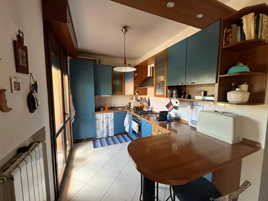 Immagine 2 di Appartamento in vendita  in Piazza Francesco Petrarca, 5 a Parma