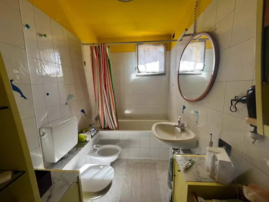 Immagine 6 di Appartamento in vendita  in Piazza Francesco Petrarca, 5 a Parma