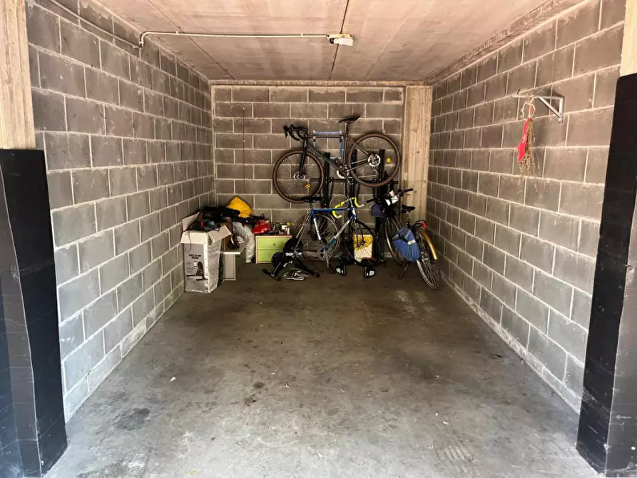 Immagine 15 di Appartamento in vendita  in Piazza Francesco Petrarca, 5 a Parma