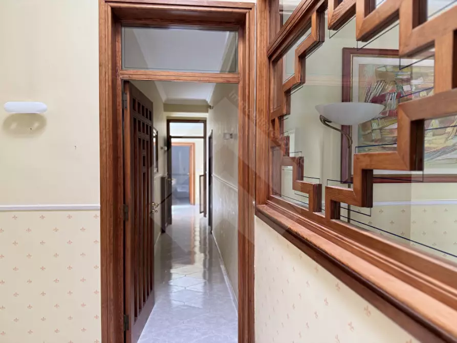 Immagine 8 di Ufficio in affitto  a Andria