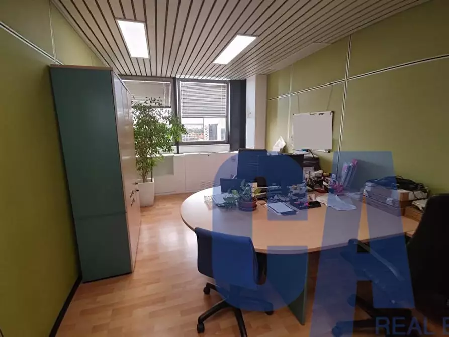 Immagine 3 di Ufficio in vendita  in VIA CECHOV ANTONIO a Milano