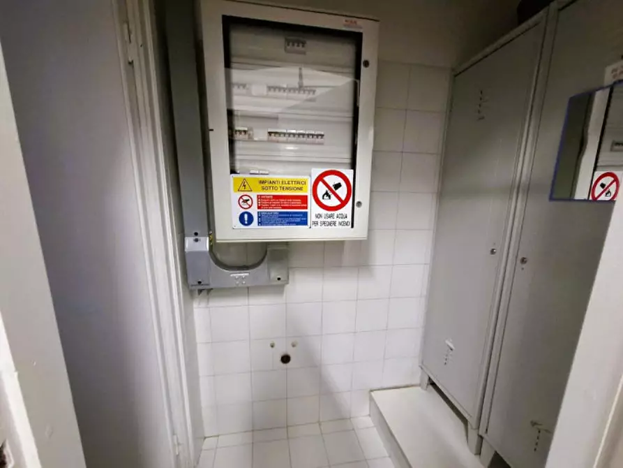 Immagine 8 di Negozio in vendita  in C.so Alfonso Lamarmora, 55, 15121 Alessandria AL, Italia a Alessandria