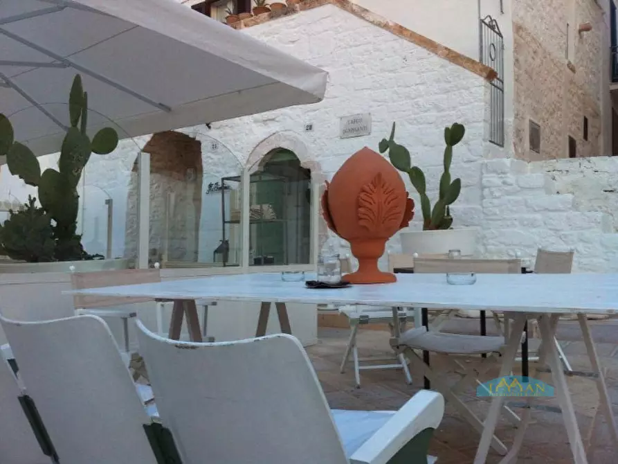 Immagine 1 di Magazzino in vendita  in Largo Ognissanti a Ceglie Messapico