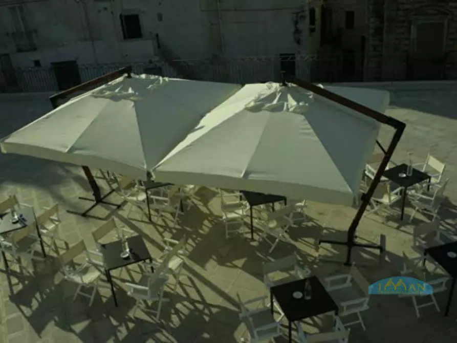 Immagine 6 di Magazzino in vendita  in Largo Ognissanti a Ceglie Messapico