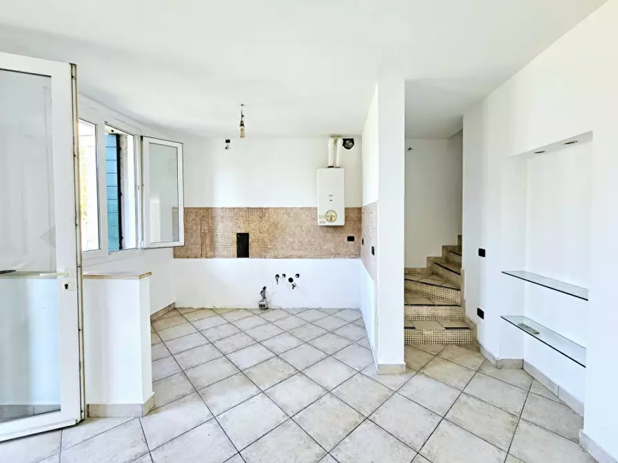 Immagine 15 di Villetta a schiera in vendita  in VIA PASQUALE LONGO a Borgo Veneto