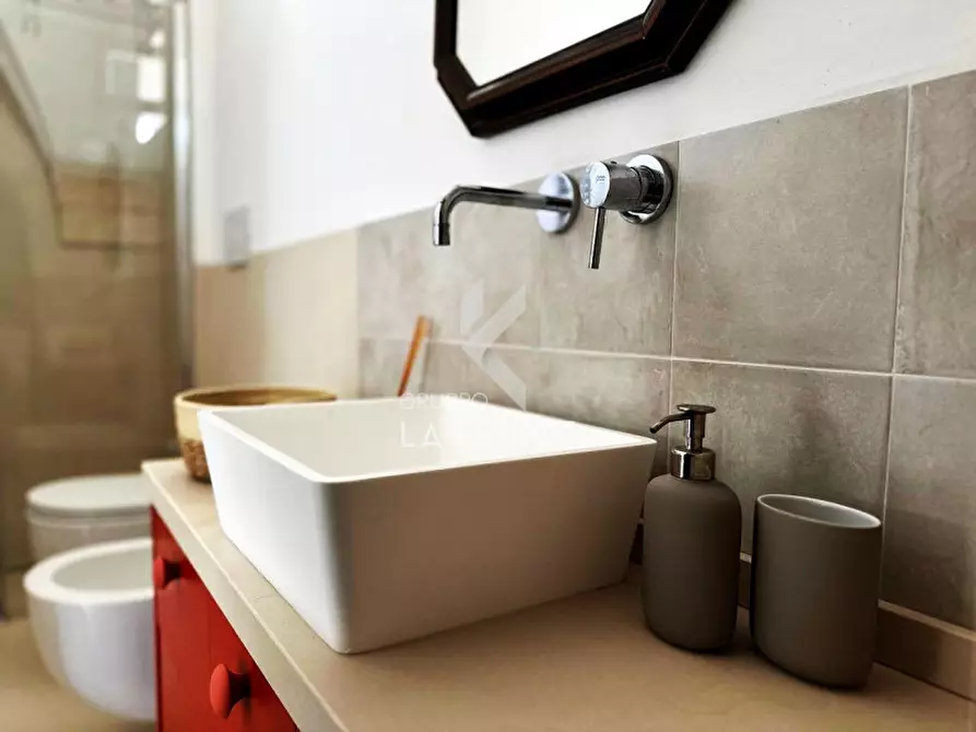 Immagine 27 di Casa indipendente in affitto  in Via Fratelli Bandiera a Martina Franca