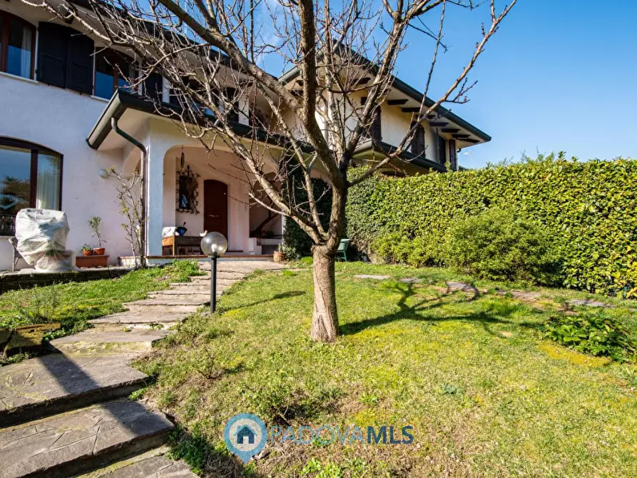 Immagine 1 di Casa bifamiliare in vendita  in VIA BARI, 5 a Padova