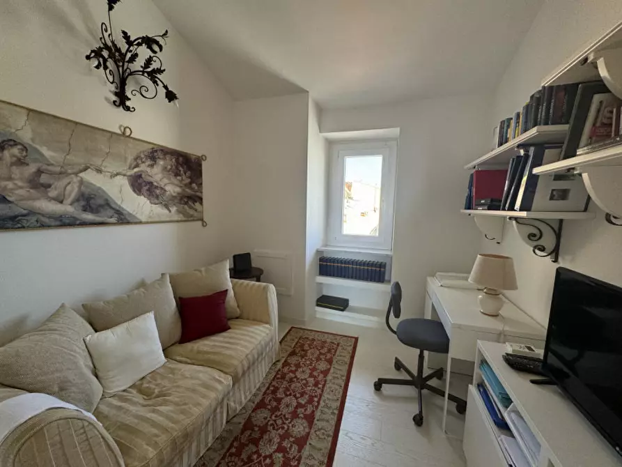 Immagine 19 di Appartamento in affitto  in viale di Antignano a Livorno