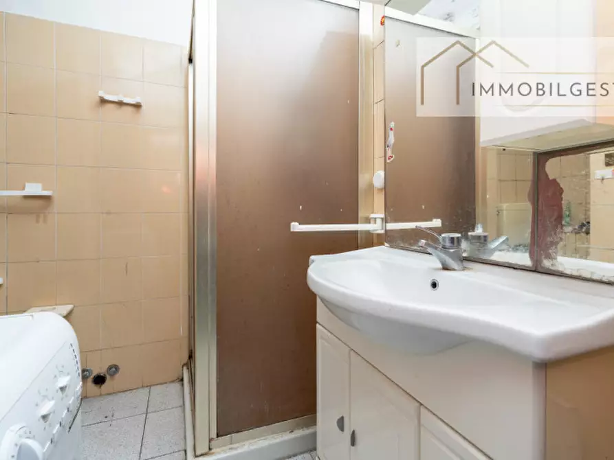 Immagine 13 di Appartamento in vendita  in Corso Novara 8 a Torino