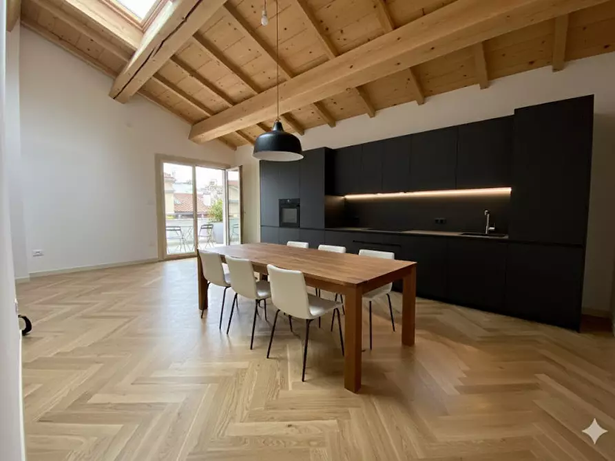 Immagine 4 di Attico in vendita  in Corso Andrea Palladio 141 a Vicenza