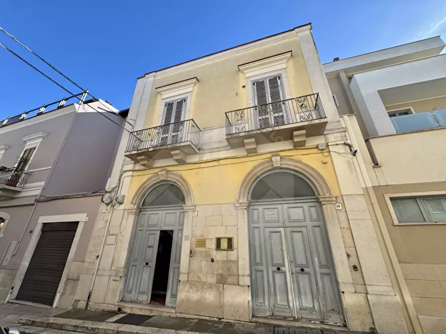 Immagine 1 di Casa indipendente in vendita  a Andria