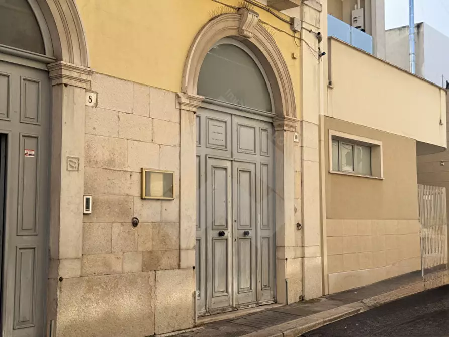 Immagine 2 di Casa indipendente in vendita  a Andria