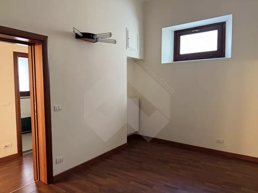 Immagine 18 di Casa indipendente in vendita  a Andria