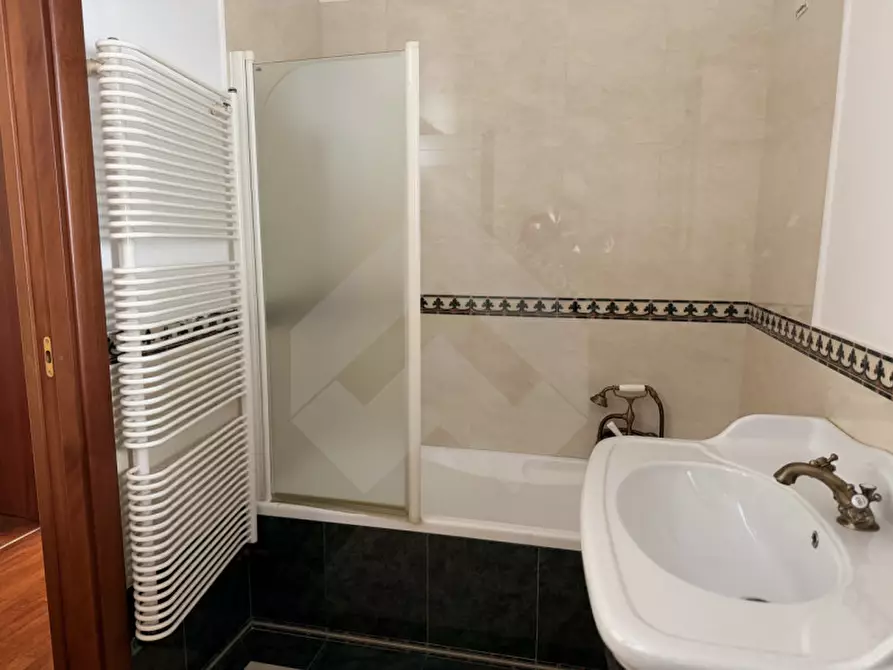 Immagine 20 di Casa indipendente in vendita  a Andria