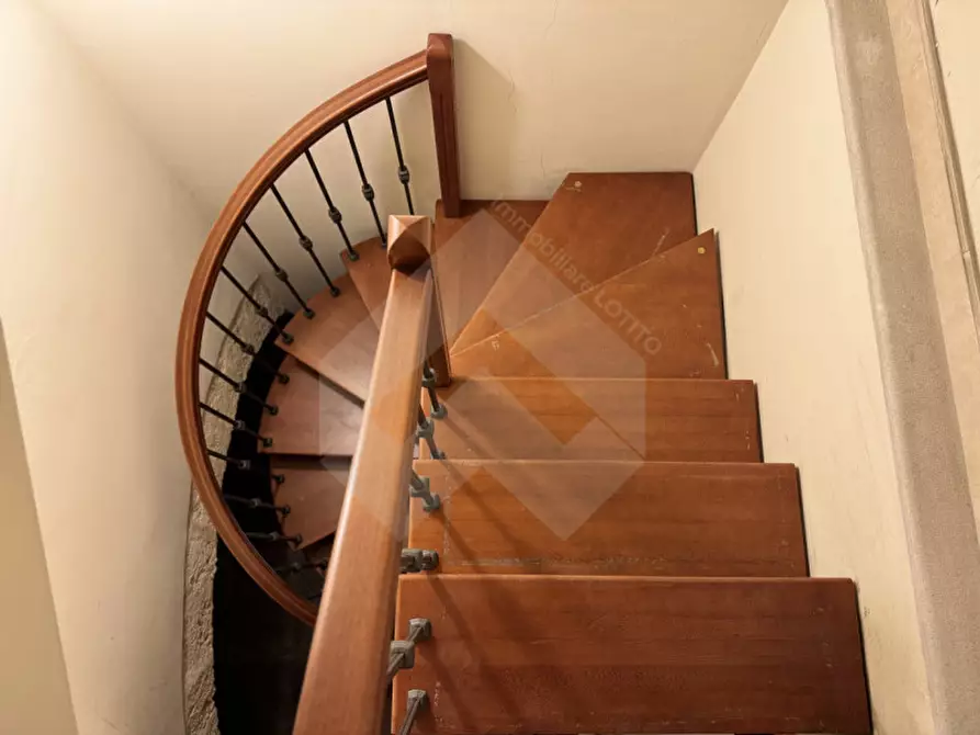 Immagine 28 di Casa indipendente in vendita  a Andria