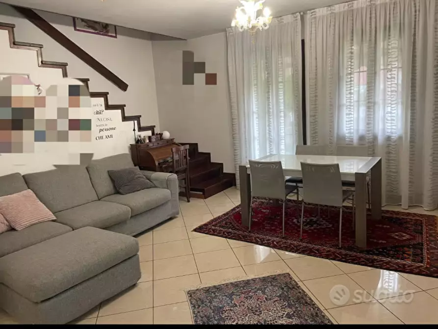 Immagine 2 di Casa quadrifamiliare in vendita  in VIA GOBBI a Venezia