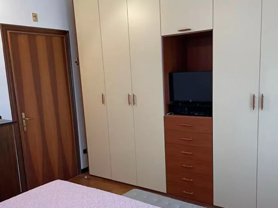 Immagine 4 di Casa quadrifamiliare in vendita  in VIA GOBBI a Venezia