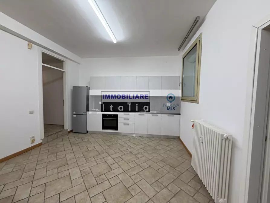 Immagine 2 di Appartamento in affitto  in via San Pietro a Padova