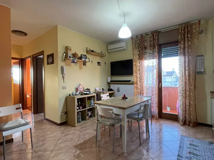Immagine 1 di Appartamento in vendita  in Via Abruzzi a Solesino