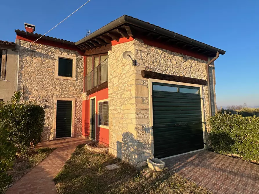 Immagine 1 di Rustico / casale in vendita  in Via dalla Pra' a Sarego