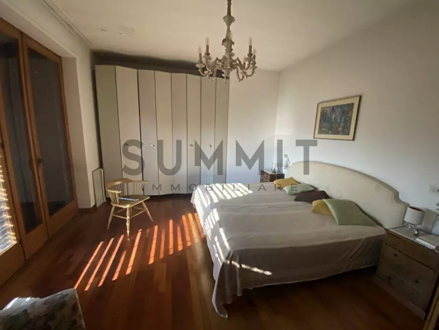 Immagine 10 di Villa in vendita  in schio centro a Schio