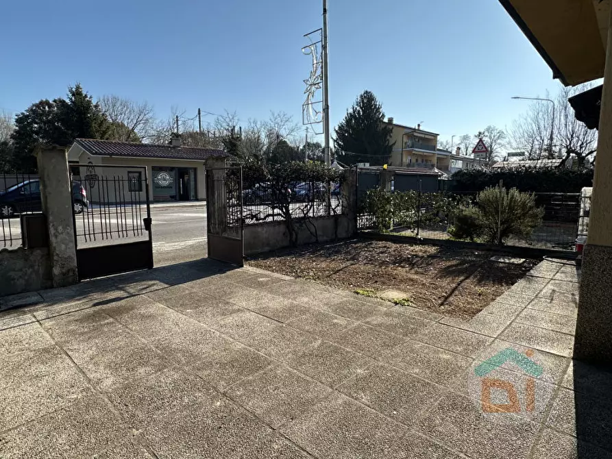 Immagine 19 di Villetta a schiera in vendita  in Via Redipuglia a Fogliano Redipuglia