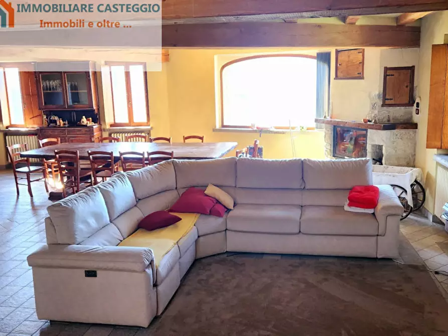 Immagine 8 di Villa in vendita  in Piazzetta della Chiesa a Fortunago