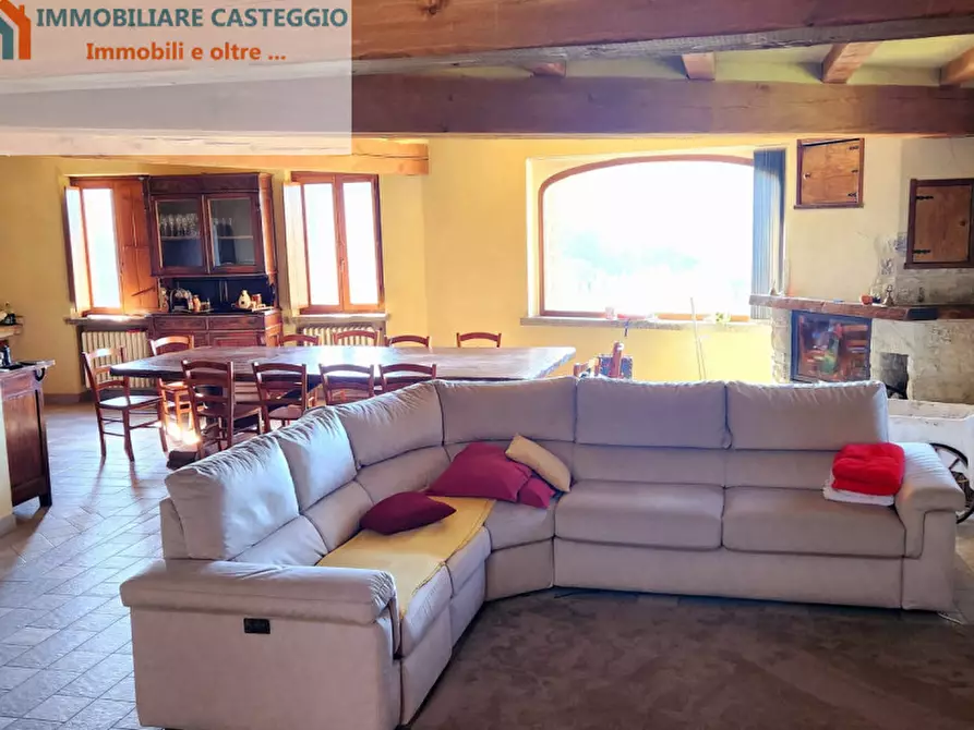 Immagine 10 di Villa in vendita  in Piazzetta della Chiesa a Fortunago